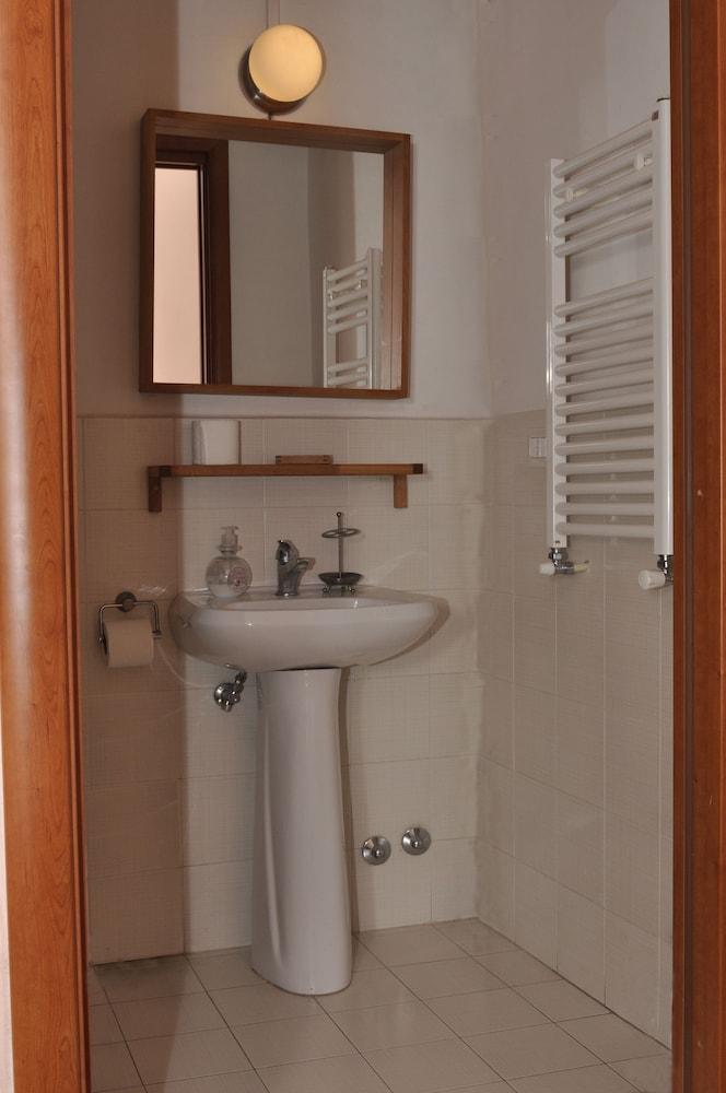 Gialel Guest house